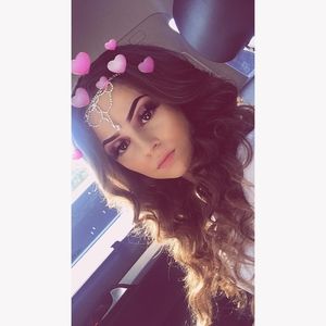 Meet your Posher, Ariel